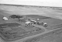 Aerial photograph of a farm in Saskatchewan (48-28-W3)