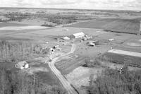 Aerial photograph of a farm near Speers, SK (44-11-W3)