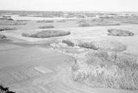 Aerial photograph of a farm near Dodsland, SK (34-20-W3)