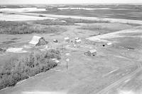 Aerial photograph of a farm near Speers, SK (5-43-11-W3)