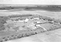 Aerial photograph of a farm in Saskatchewan (5-43-14-W3)