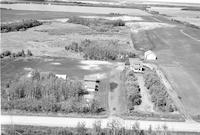 Aerial photograph of a farm near Borden, SK (14-40-8-W3)