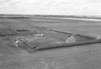 Aerial photograph of a farm near Unity, SK (5-41-22-W3)