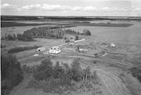 Aerial photograph of a farm near Unity, SK (40-22-W3)