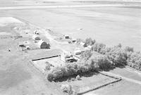 Aerial photograph of a farm near Rockhaven, SK (1-43-21-W3)