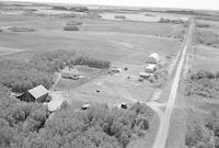 Aerial photograph of a farm near Rockhaven, SK (20-42-20-W3)