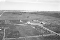 Aerial photograph of a farm near Battleford, SK (42-17-W3)
