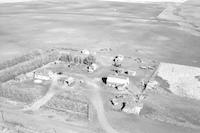 Aerial photograph of a farm near Unity, SK (34-40-22-W3)