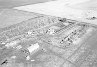 Aerial photograph of a farm in Saskatchewan (7-41-22-W3)