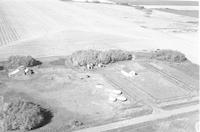 Aerial photograph of a farm in Saskatchewan (13-41-21-W3)