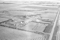 Aerial photograph of a farm in Saskatchewan (12-41-21-W3)