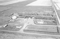 Aerial photograph of a farm in Saskatchewan (25-41-22-W3)