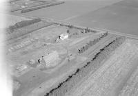 Aerial photograph of a farm in Saskatchewan (19-41-22-W3)