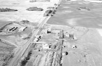 Aerial photograph of a farm in Saskatchewan (14-42-13-W3)