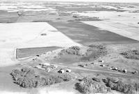 Aerial photograph of a farm in Saskatchewan (22-42-13-W3)