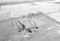 Aerial photograph of a farm in Saskatchewan (5-42-13-W3)
