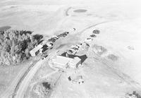 Aerial photograph of a farm in Saskatchewan (44-14-W3)