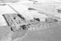 Aerial photograph of a farm in Saskatchewan (21-42-14-W3)