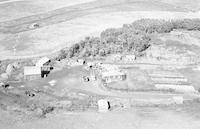 Aerial photograph of a farm in Saskatchewan (42-17-W3)