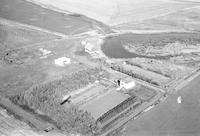 Aerial photograph of a farm in Saskatchewan (9-42-21-W3)