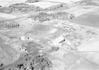 Aerial photograph of a farm in Saskatchewan (43-13-W3)