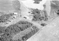 Aerial photograph of a farm in Saskatchewan (44-15-W3)