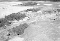 Aerial photograph of a farm in Saskatchewan (44-15-W3)