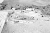 Aerial photograph of a farm in Saskatchewan (36-44-16-W3)