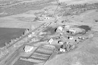 Aerial photograph of a farm in Saskatchewan (44-14-W3)