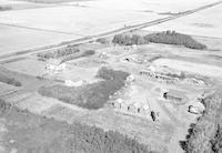 Aerial photograph of a farm in Saskatchewan (9-44-15-W3)