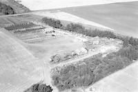 Aerial photograph of a farm in Saskatchewan (17-44-15-W3)