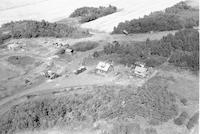 Aerial photograph of a farm in Saskatchewan (29-44-15-W3)