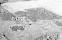 Aerial photograph of a farm in Saskatchewan (44-18-W3)