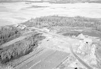 Aerial photograph of a farm in Saskatchewan (45-15-W3)