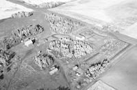 Aerial photograph of a farm in Saskatchewan (46-18-W3)