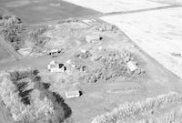 Aerial photograph of a farm in Saskatchewan (47-13-W3)