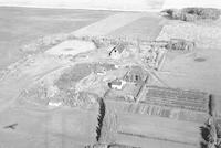 Aerial photograph of a farm in Saskatchewan (47-17-W3)