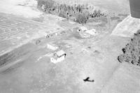 Aerial photograph of a farm near Meota, SK (47-18-W3)