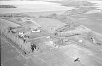 Aerial photograph of a farm in Saskatchewan (27-47-21-W3)