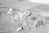 Aerial photograph of a farm near Vawn, SK (7-48-18-W3)