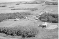 Aerial photograph of a farm in Saskatchewan (40-12-W3)