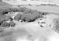 Aerial photograph of a farm in Saskatchewan (40-12-W3)