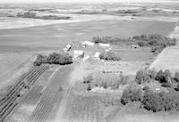 Aerial photograph of a farm in Saskatchewan (40-12-W3)