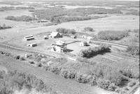 Aerial photograph of a farm in Saskatchewan (40-13-W3)