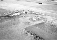 Aerial photograph of a farm in Saskatchewan (16-40-20-W3)