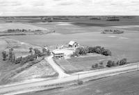 Aerial photograph of a farm in Saskatchewan (44-6-W3)