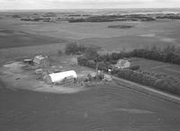 Aerial photograph of a farm in Saskatchewan (6-44-6-W3)