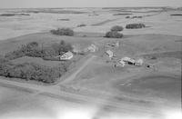 Aerial photograph of a farm in Saskatchewan (26-44-7-W3)