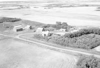 Aerial photograph of a farm in Saskatchewan (23-44-7-W3)