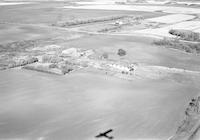 Aerial photograph of a farm in Saskatchewan (44-11-W3)